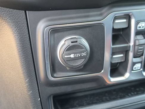 Used 2022 Jeep Wrangler Unlimited Sport AWD/4WD image 27