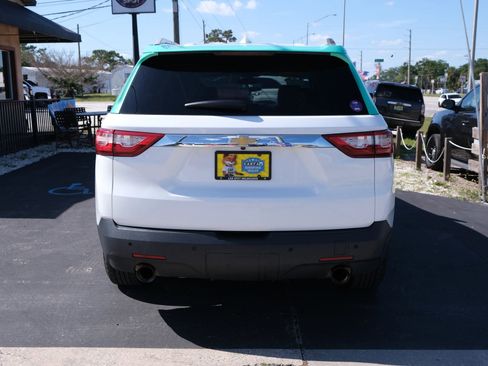 Used 2018 Chevrolet Traverse LT FWD image 4