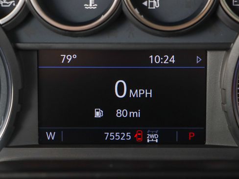Used 2021 Chevrolet Suburban RST w/ Luxury Package AWD/4WD image 17