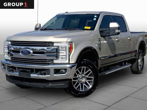 Used 2017 Ford F250 Lariat w/ Lariat Ultimate Package AWD/4WD image 1