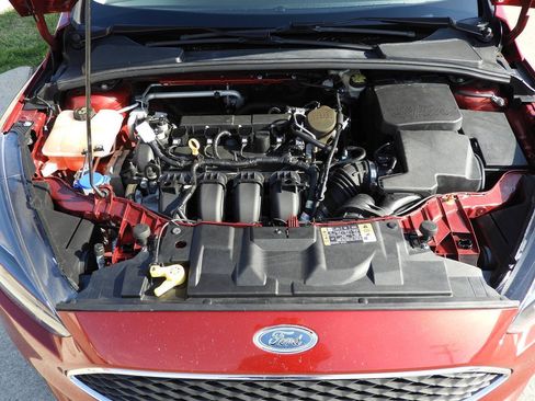 Used 2016 Ford Focus SE FWD image 42