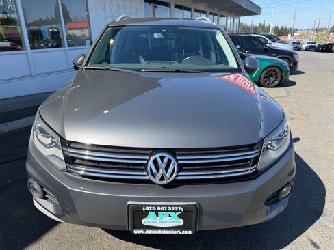 Used 2013 Volkswagen Tiguan SEL AWD/4WD image 8