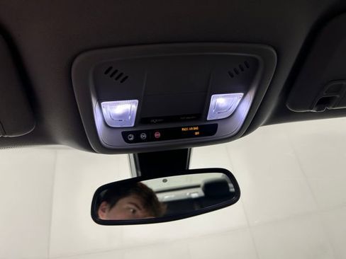 Used 2017 Chevrolet Malibu LT image 25