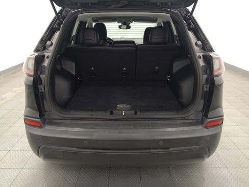 Used 2021 Jeep Cherokee Latitude Plus FWD image 29