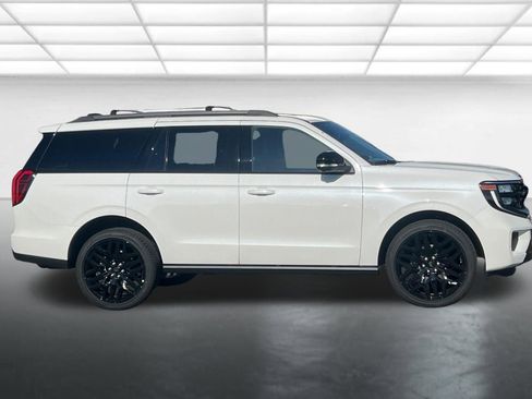 New 2026 Ford Expedition Platinum AWD/4WD image 5