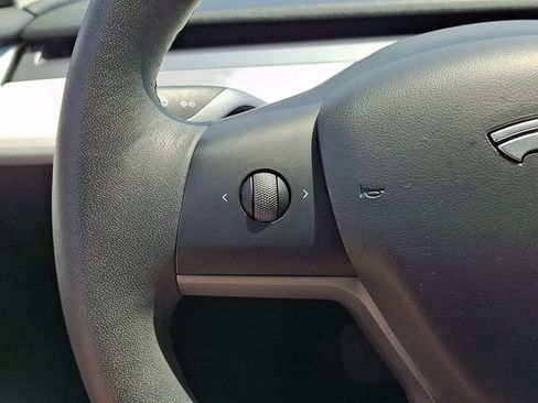 Used 2023 Tesla Model 3 Standard Range RWD image 25