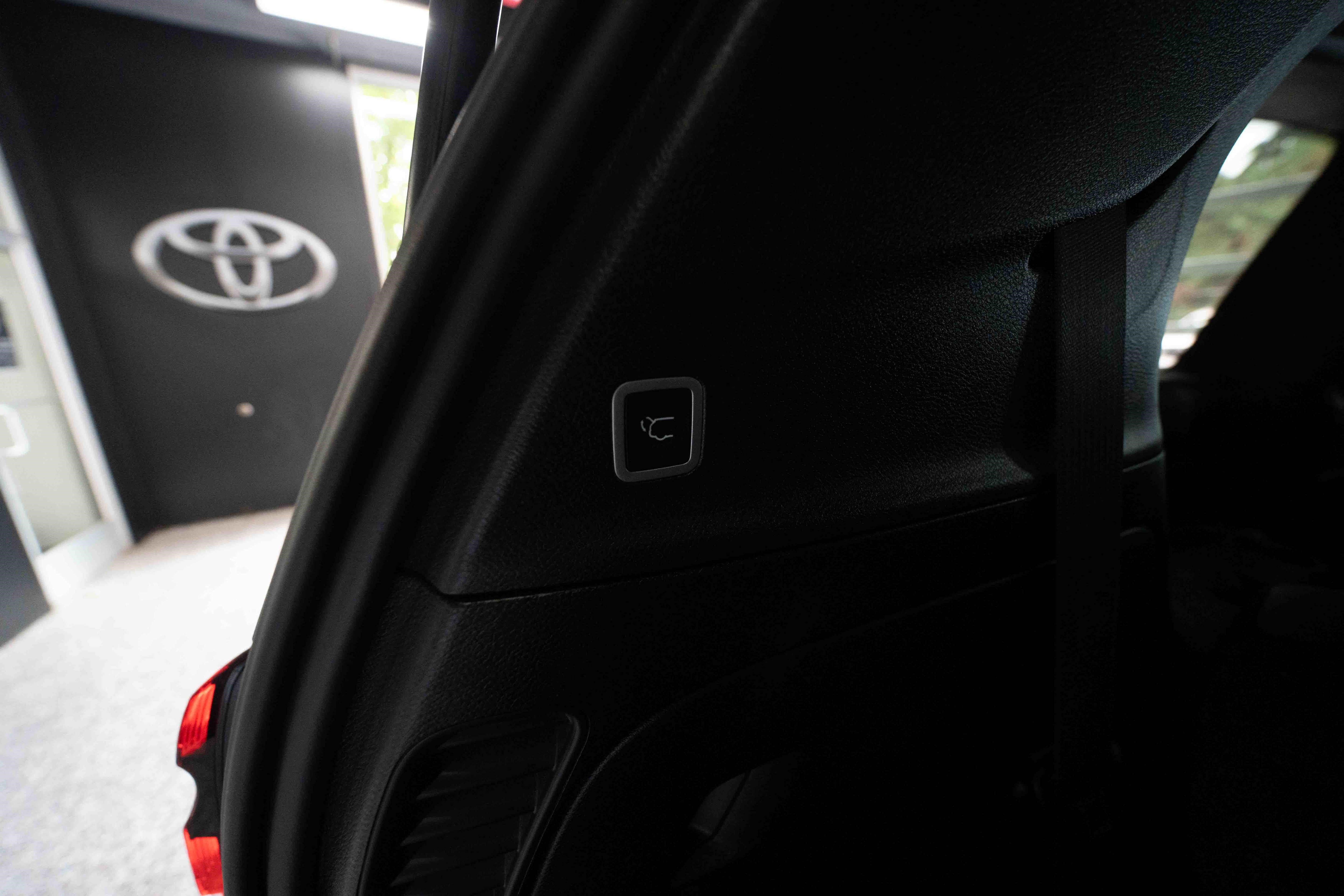 Used 2026 Chrysler Pacifica Select FWD image 29