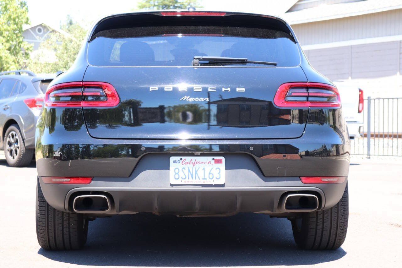 Used 2017 Porsche Macan AWD/4WD image 8