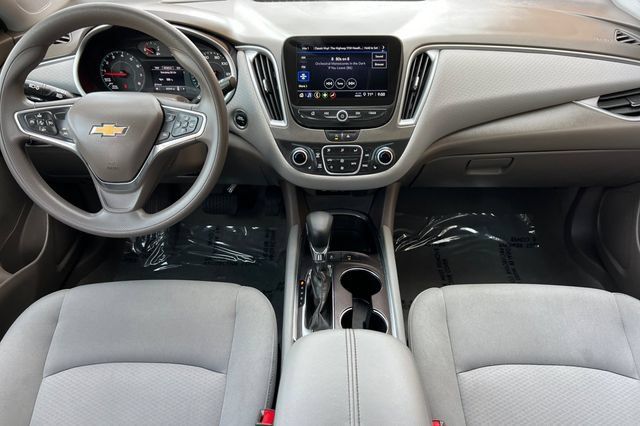 Used 2025 Chevrolet Malibu LT FWD image 15