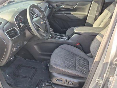Used 2024 Chevrolet Equinox LT FWD image 15