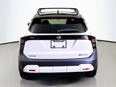 New 2026 Nissan Kicks SR w/ Interior Electronics Package AWD/4WD image 6