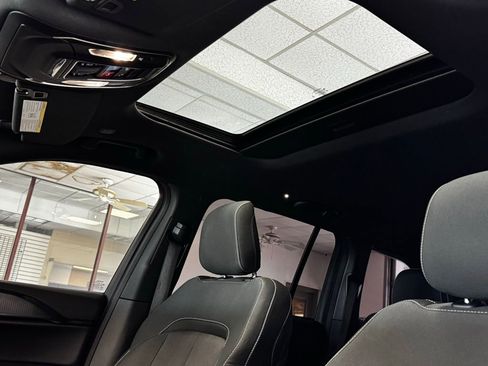 Certified 2025 Jeep Grand Cherokee Laredo X w/ Trailer Tow Package image 19