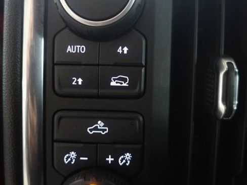 Used 2021 Chevrolet Silverado 1500 LT image 18