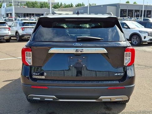 Used 2023 Ford Explorer XLT w/ Equipment Group 202A AWD/4WD image 5