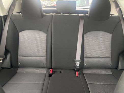 Used 2025 Kia Soul LX w/ LX Technology Package FWD image 35