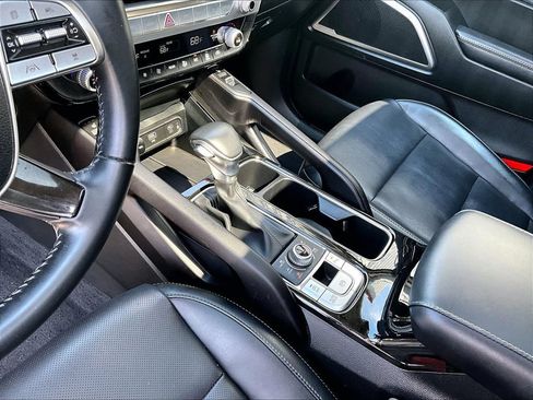 Used 2025 Kia Telluride S AWD/4WD image 23