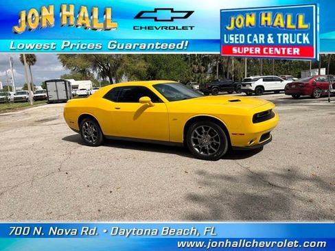 Used 2017 Dodge Challenger GT image 15
