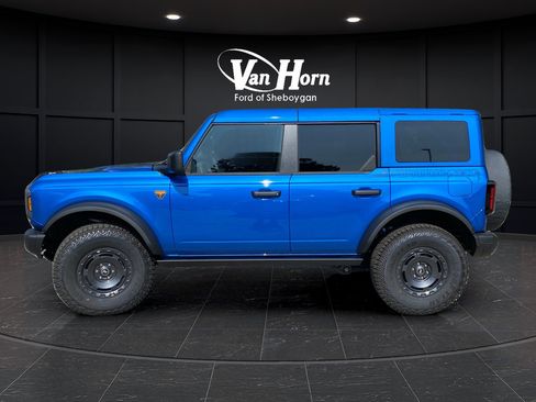 New 2025 Ford Bronco Badlands w/ Sasquatch Package AWD/4WD image 14