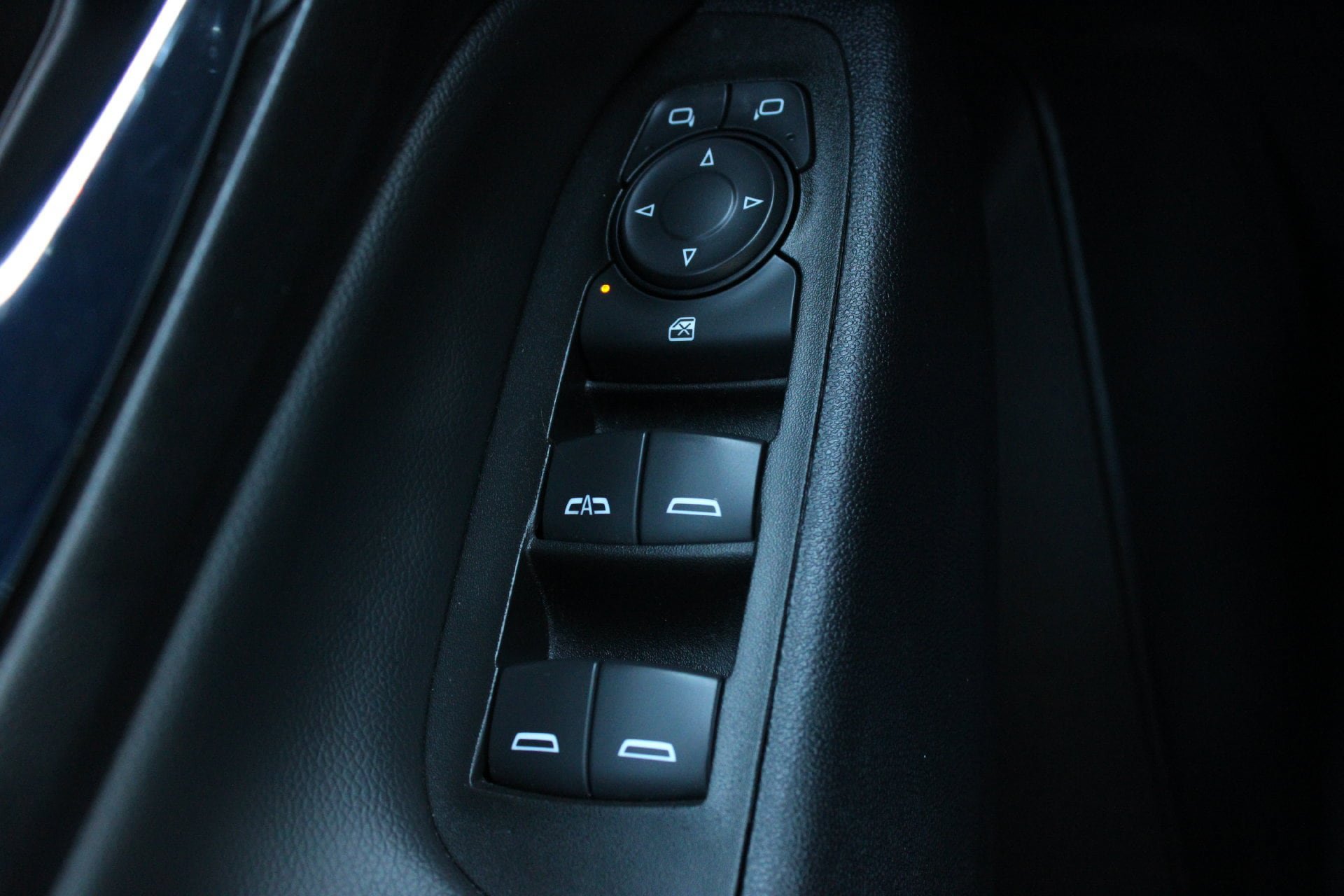 Used 2021 Chevrolet Equinox LT FWD image 22