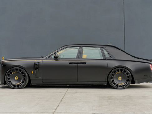 Used 2027 Rolls-Royce Phantom Sedan RWD image 3