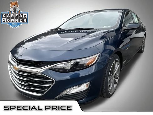 Used 2022 Chevrolet Malibu LT image 1