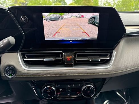 Used 2024 Chevrolet TrailBlazer ACTIV w/ Convenience Package image 32