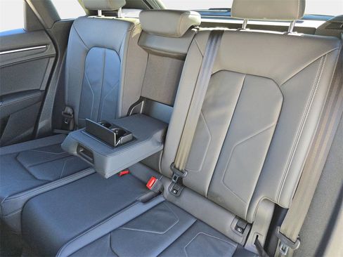 Used 2022 Audi Q3 2.0T Premium Plus w/ Premium Plus Package image 14