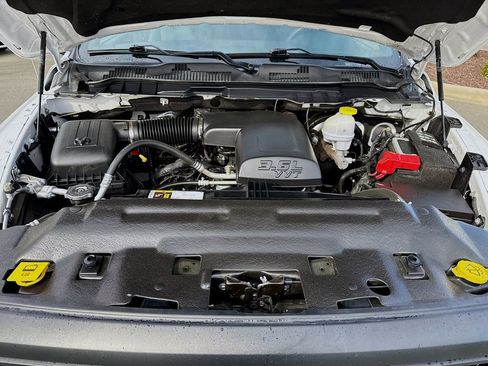 Used 2024 RAM 1500 Classic Warlock RWD image 27