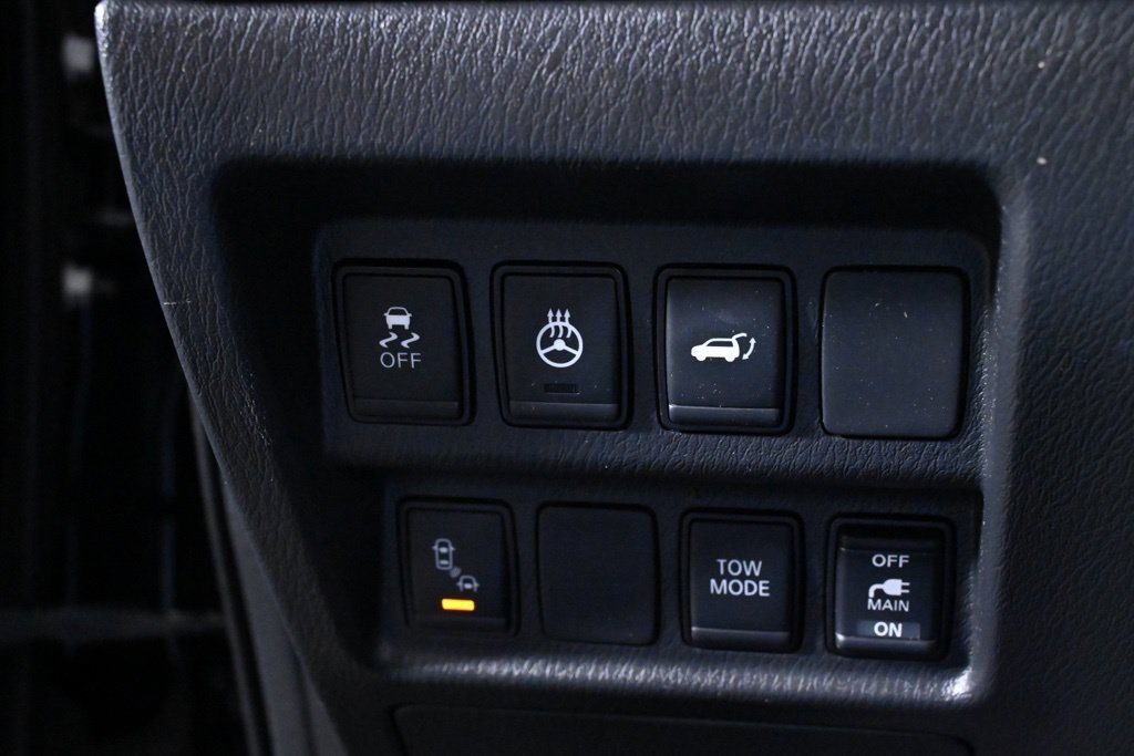 Used 2020 Nissan Pathfinder Platinum AWD/4WD image 27