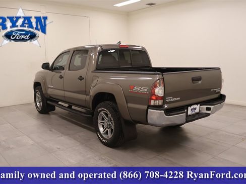 Used 2014 Toyota Tacoma PreRunner image 3