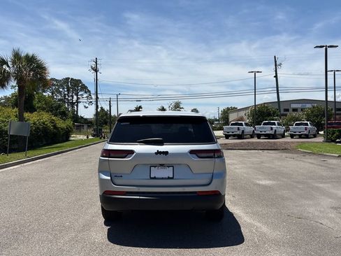 New 2026 Jeep Grand Cherokee L 4WD image 4