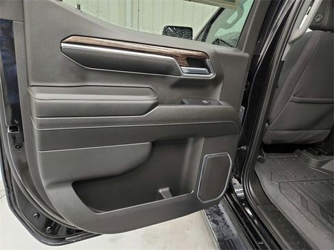 Used 2024 GMC Sierra 1500 Elevation image 30