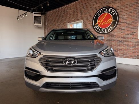 Used 2017 Hyundai Santa Fe Sport image 3