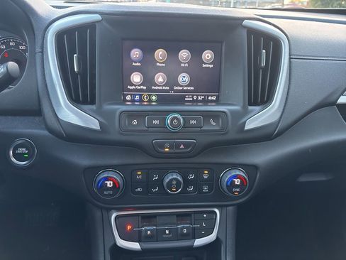 Used 2023 GMC Terrain SLE w/ Driver Convenience Package image 12
