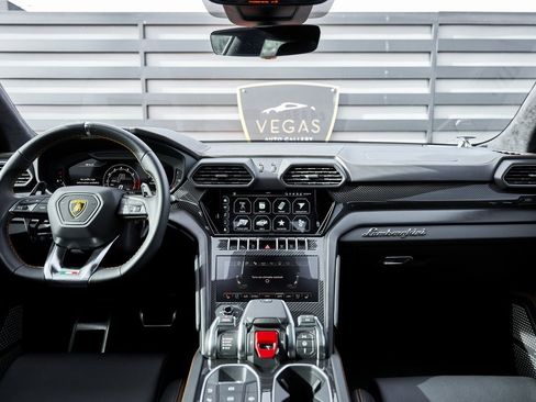 Used 2022 Lamborghini Urus image 51