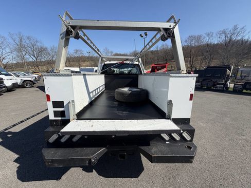 Used 2022 Ford F350 XL w/ Power Equipment Group image 7