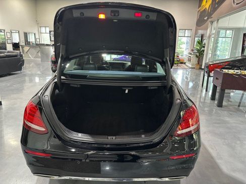 Used 2018 Mercedes-Benz E 300 4MATIC image 35