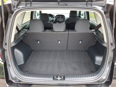 Used 2023 Kia Soul EX FWD image 28