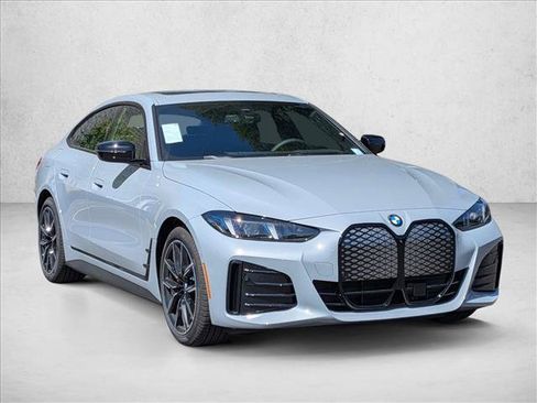 New 2026 BMW i4 eDrive40 w/ M Sport Package RWD image 6