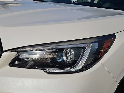 Used 2022 Subaru Ascent Onyx Edition AWD/4WD image 9