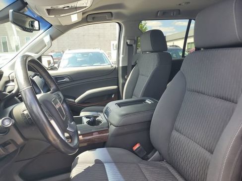 Certified 2019 GMC Yukon SLE w/ SLE Value Package AWD/4WD image 17