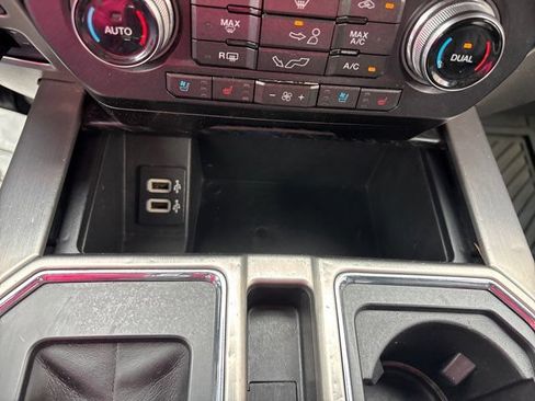 Used 2018 Ford F150 Platinum w/ Equipment Group 701A Luxury AWD/4WD image 33