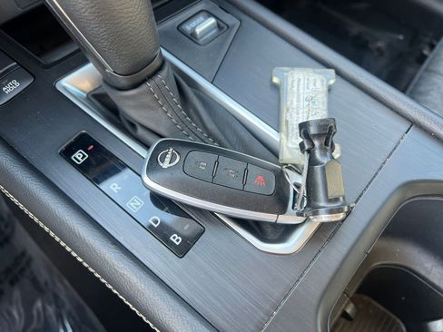 Used 2025 Nissan Kicks SV image 22