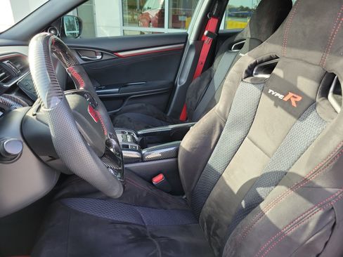 Used 2019 Honda Civic Type R image 30