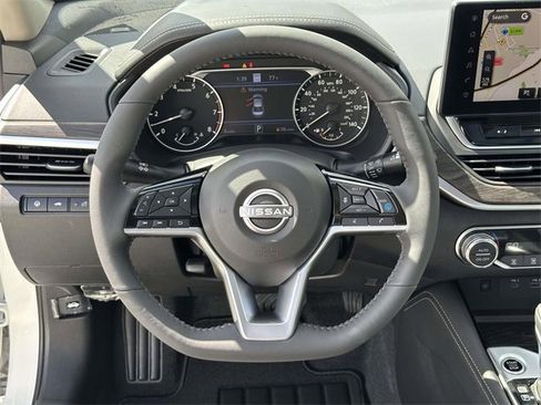 New 2025 Nissan Altima 2.5 SL image 19