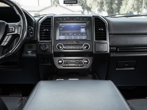 Used 2021 Ford Expedition Max Limited image 31