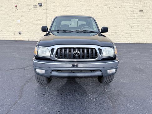 Used 2004 Toyota Tacoma PreRunner image 8