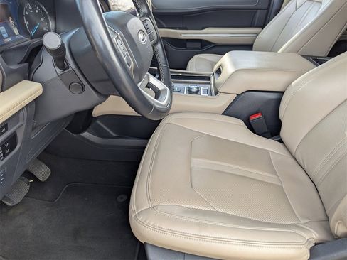 Used 2024 Ford Expedition Max Limited image 31