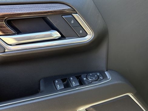 Used 2025 Chevrolet Silverado 1500 LT image 51