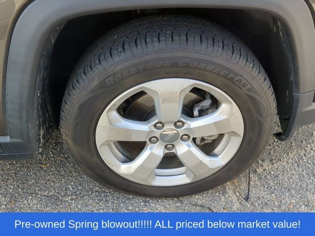 Used 2020 Jeep Compass Latitude FWD image 15
